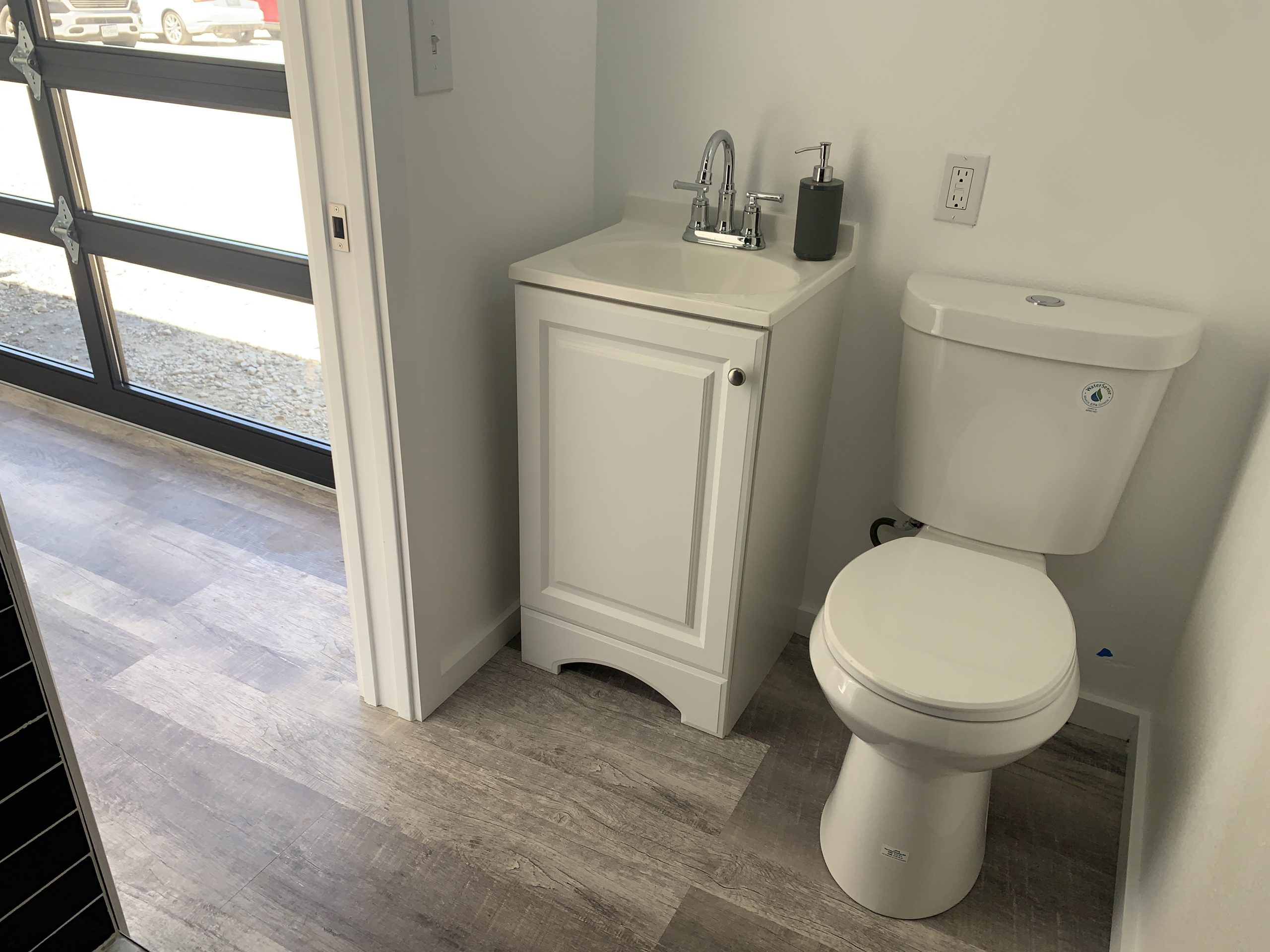 20 ft Container Poolhouse - Image 5